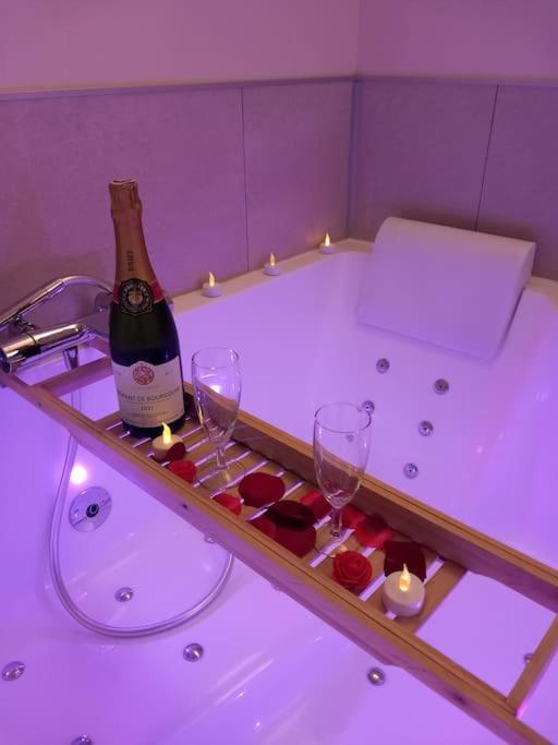 L'Atelier Des Reves Un Moment Magique Spa Prive Beaune  Buitenkant foto
